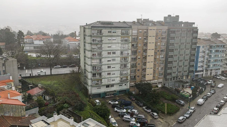 Apartamento T4 para Venda em Paranhos Foto 7