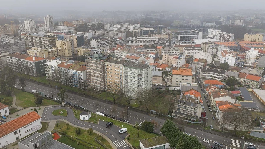Apartamento T4 para Venda em Paranhos Foto 9