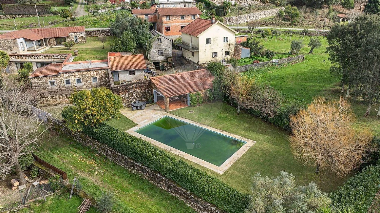 Moradia T7 para Venda em Dem Foto 38