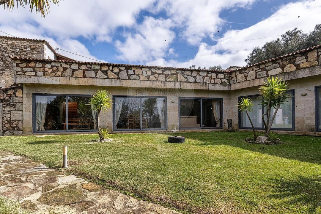 Moradia T7 para Venda em Dem Foto 42