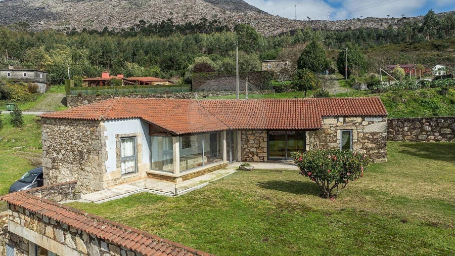 Moradia T7 para Venda em Dem Foto 44