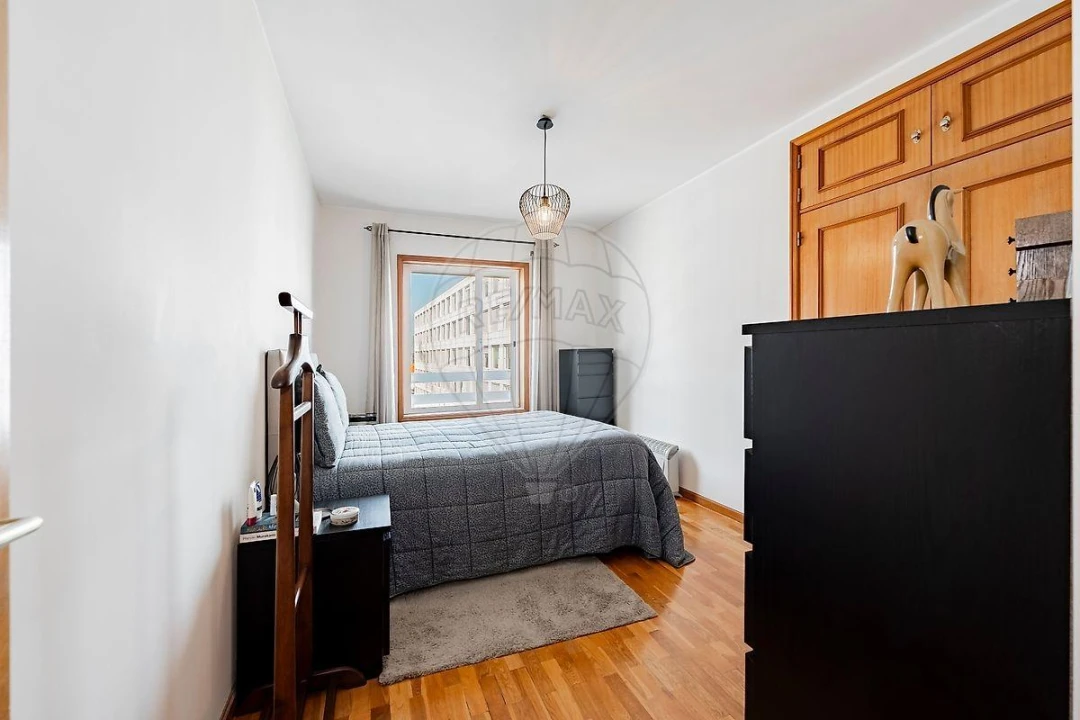 Apartamento T1 para Venda em Paranhos Foto 22