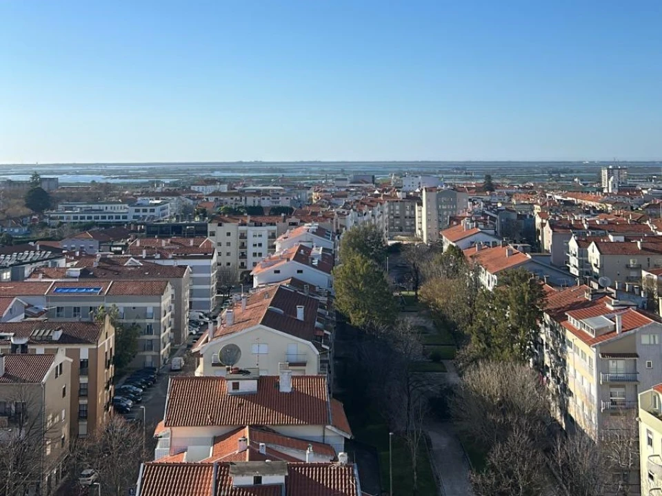 Apartamento T4 para Venda em Glória e Vera Cruz Foto 11