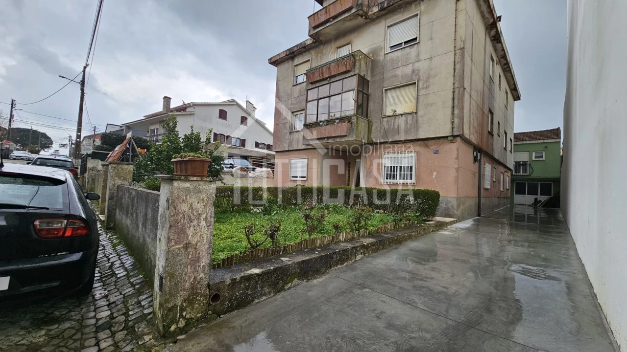 Apartamento T2 para Venda em Venda do Pinheiro e Santo Estêvão das Galés Foto 28