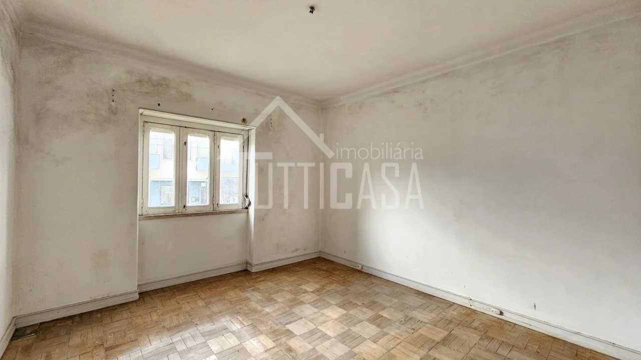 Apartamento T2 para Venda em Venda do Pinheiro e Santo Estêvão das Galés Foto 9