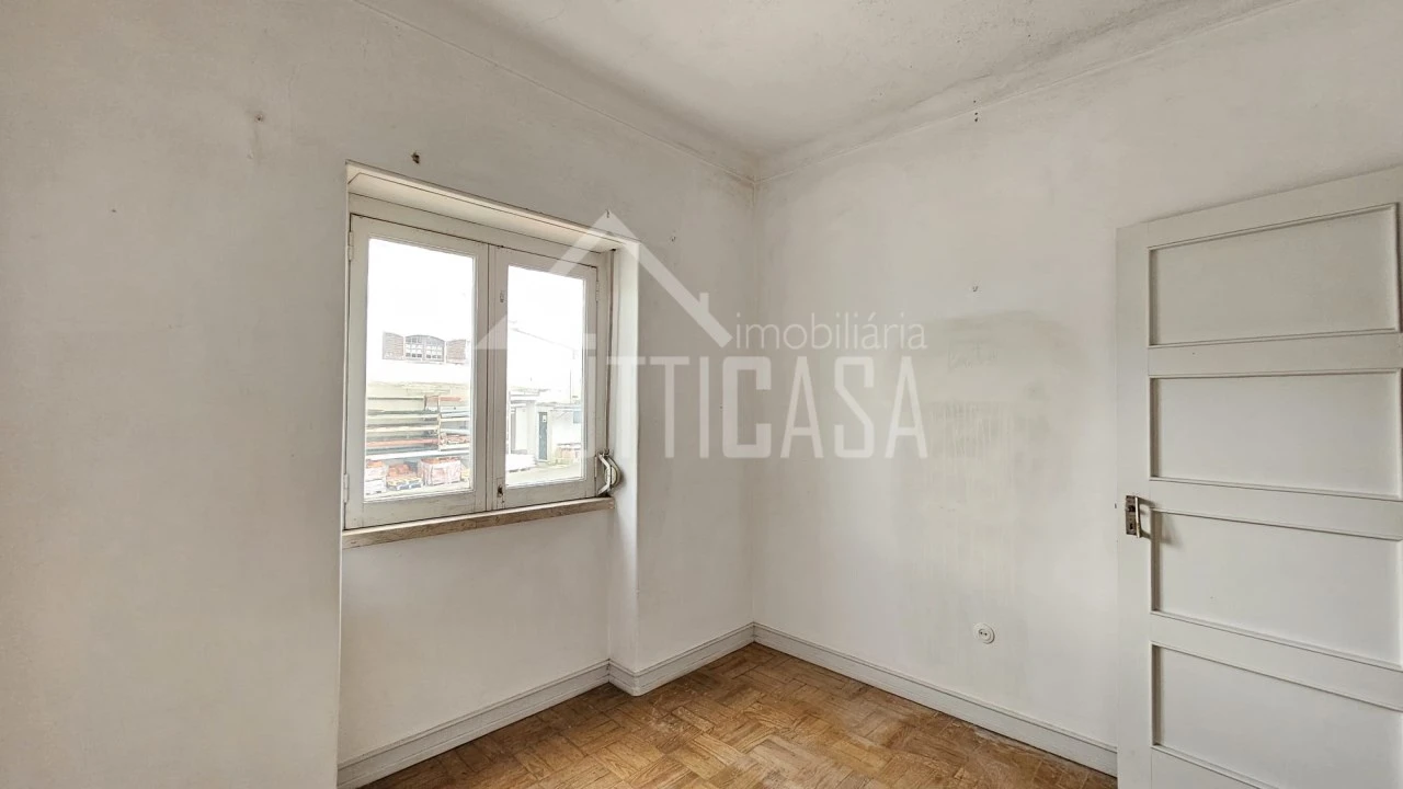 Apartamento T2 para Venda em Venda do Pinheiro e Santo Estêvão das Galés Foto 6