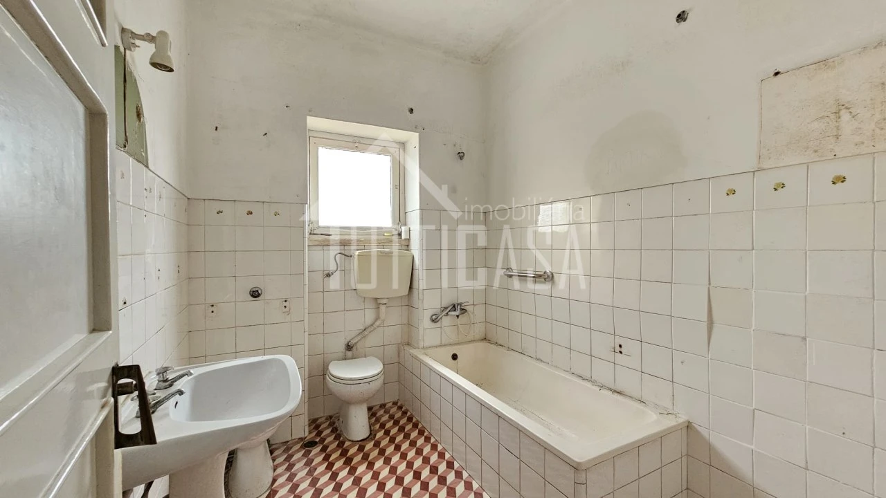 Apartamento T2 para Venda em Venda do Pinheiro e Santo Estêvão das Galés Foto 12