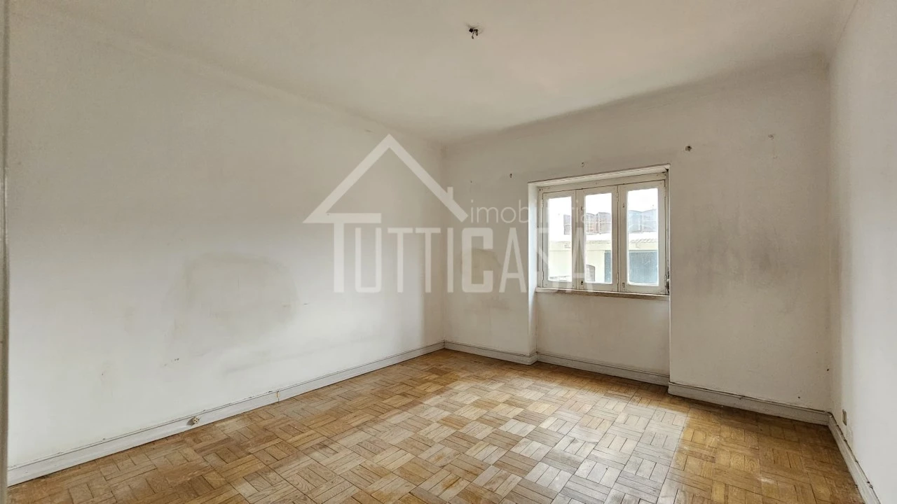 Apartamento T2 para Venda em Venda do Pinheiro e Santo Estêvão das Galés Foto 13