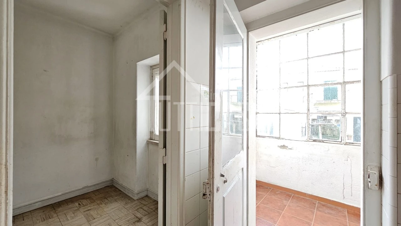 Apartamento T2 para Venda em Venda do Pinheiro e Santo Estêvão das Galés Foto 17