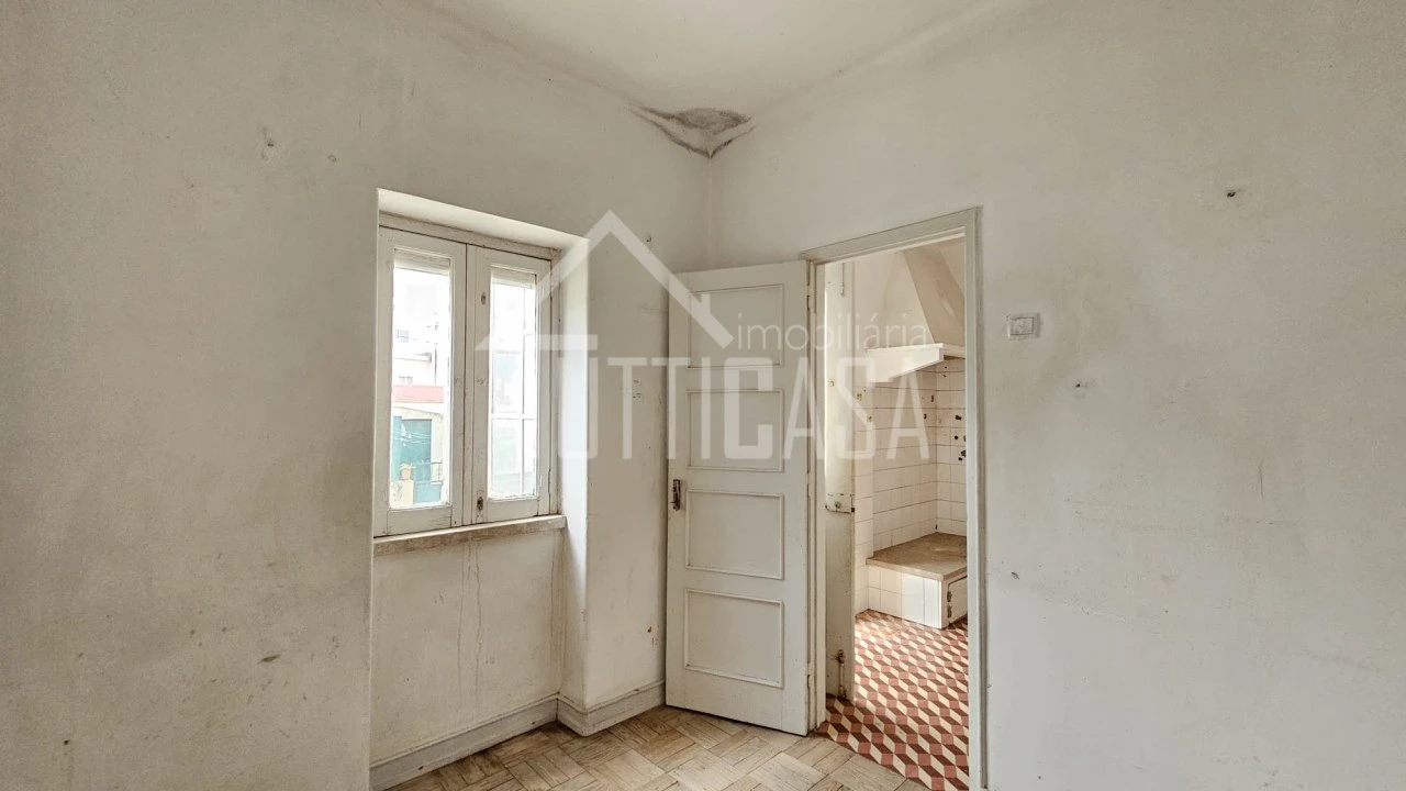 Apartamento T2 para Venda em Venda do Pinheiro e Santo Estêvão das Galés Foto 18