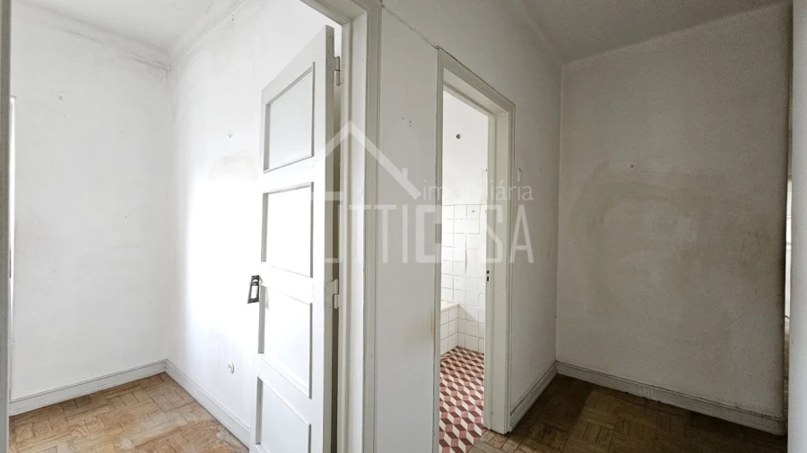 Apartamento T2 para Venda em Venda do Pinheiro e Santo Estêvão das Galés Foto 10