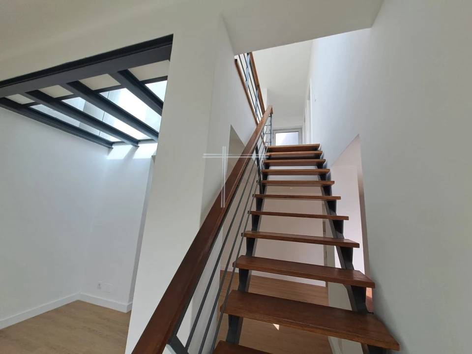 Moradia T5 para Venda em Charneca de Caparica e Sobreda Foto 21