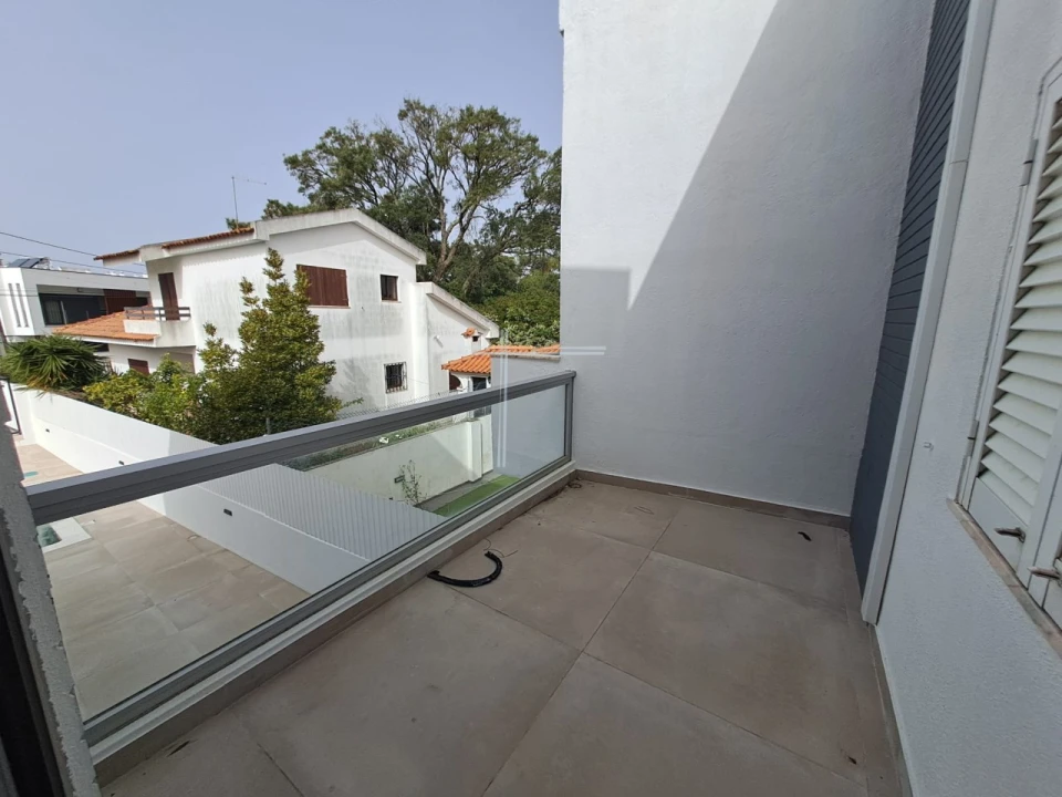 Moradia T5 para Venda em Charneca de Caparica e Sobreda Foto 27