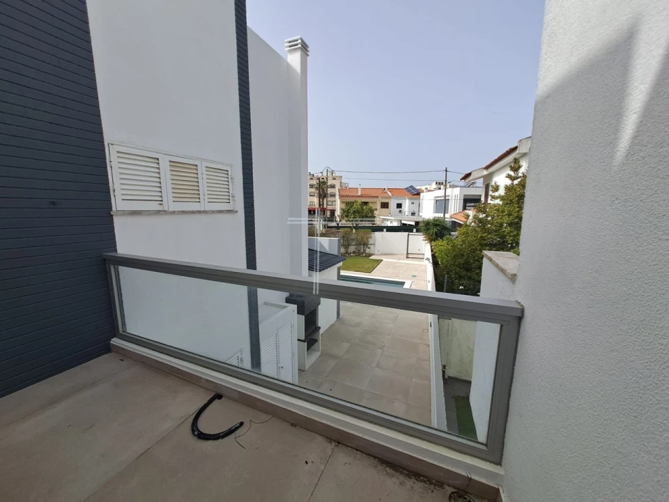 Moradia T5 para Venda em Charneca de Caparica e Sobreda Foto 28