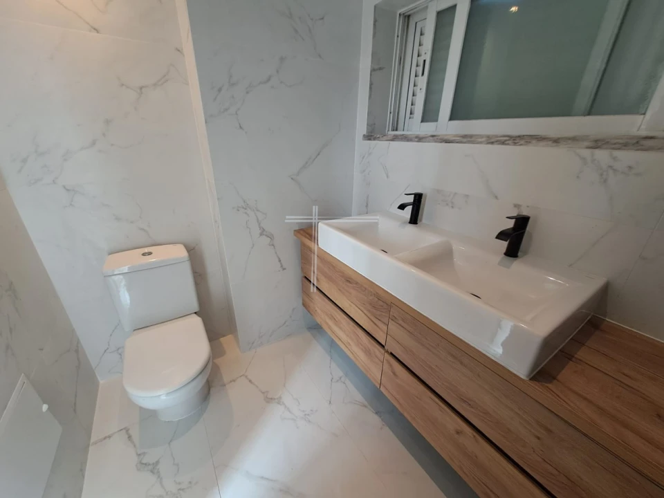 Moradia T5 para Venda em Charneca de Caparica e Sobreda Foto 35