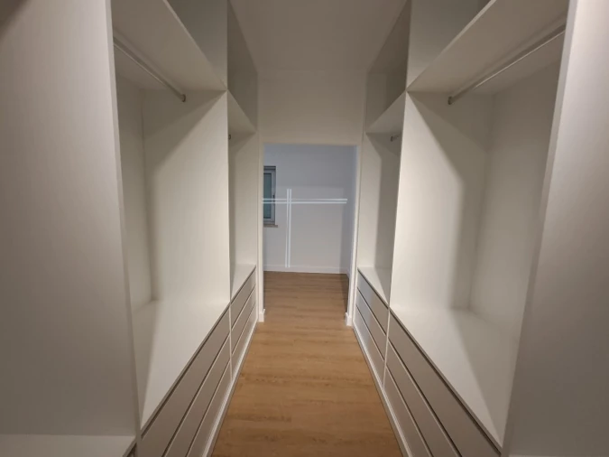 Moradia T5 para Venda em Charneca de Caparica e Sobreda Foto 33