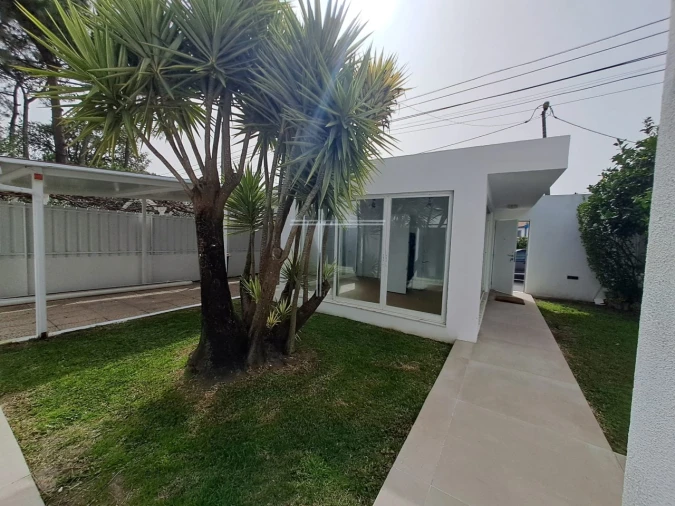 Moradia T5 para Venda em Charneca de Caparica e Sobreda Foto 39