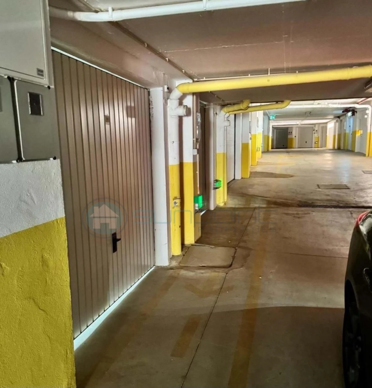 Garagem para Venda em Luz Foto 3