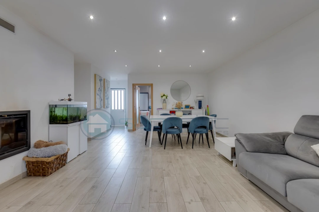 Moradia T2 para Venda em Luz Foto 8