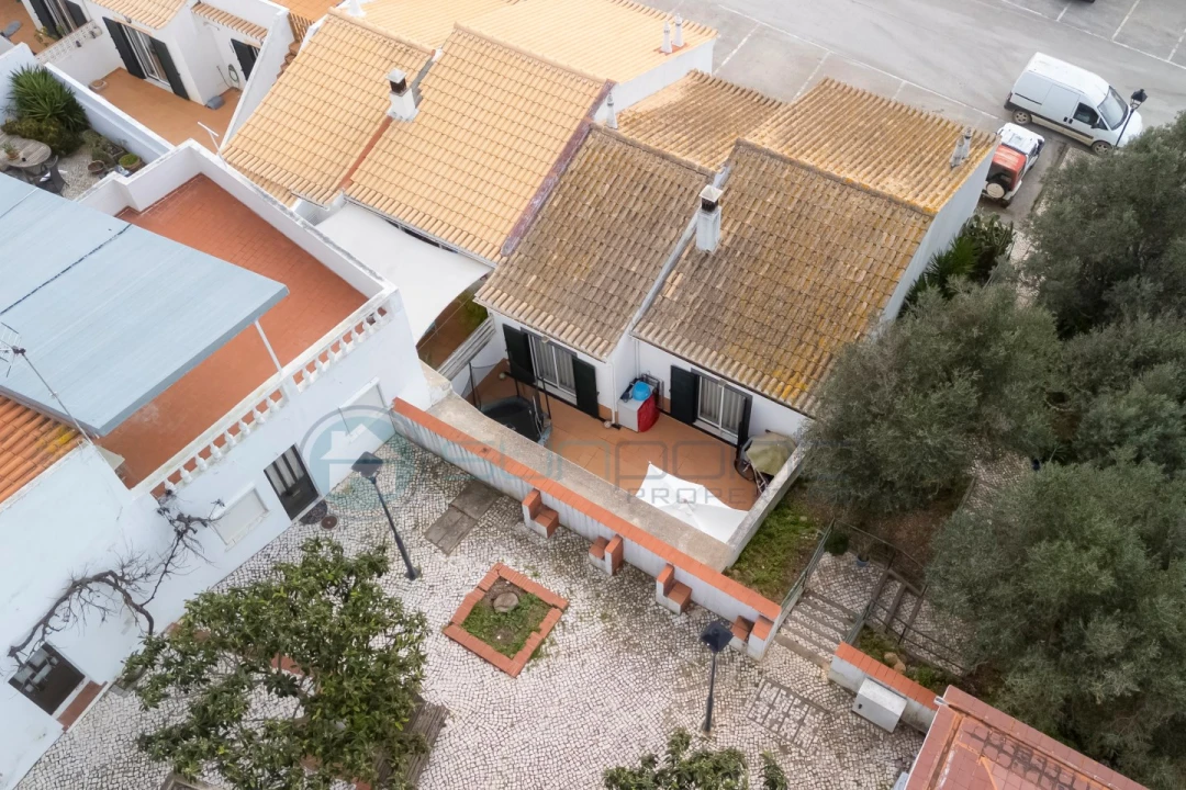 Moradia T2 para Venda em Luz Foto 1