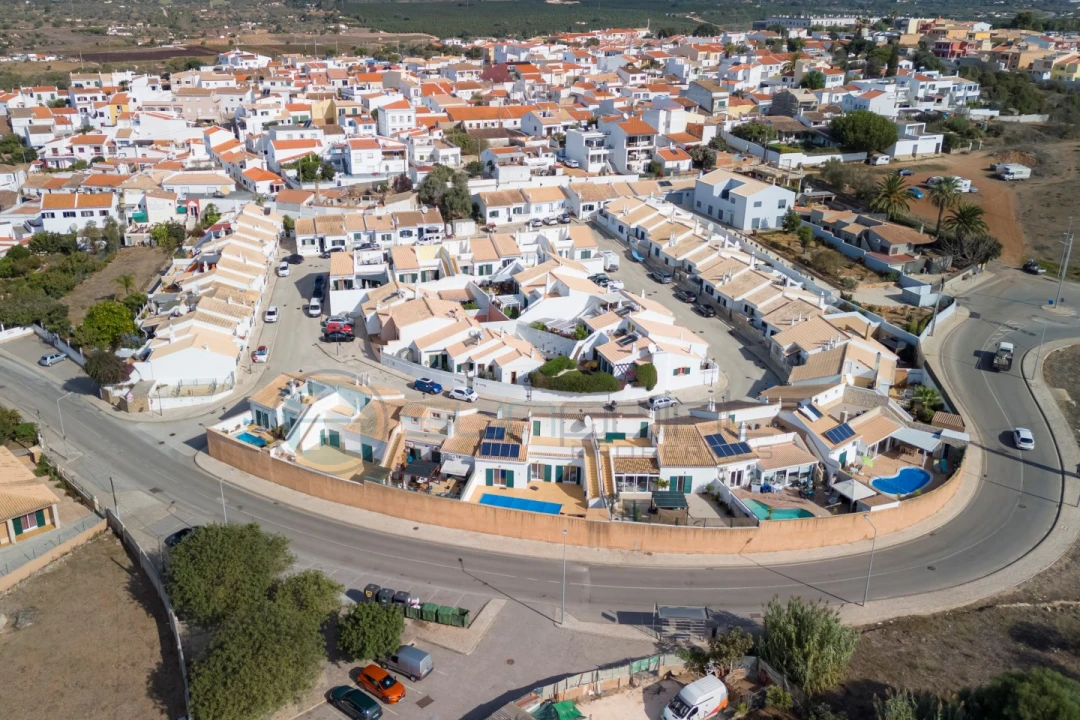 Moradia T2 para Venda em Luz Foto 16