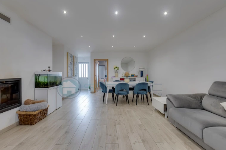 Moradia T2 para Venda em Luz Foto 8