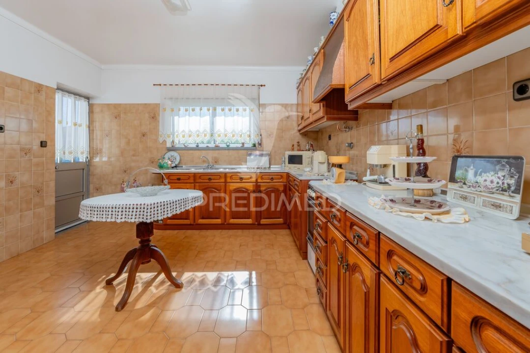 Moradia T3 para Venda em Arruda dos Vinhos Foto 12