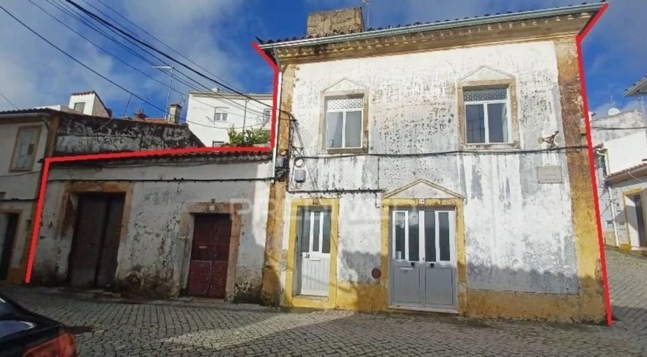 Moradia T6 para Venda em Ribeira de Nisa e Carreiras Foto 1