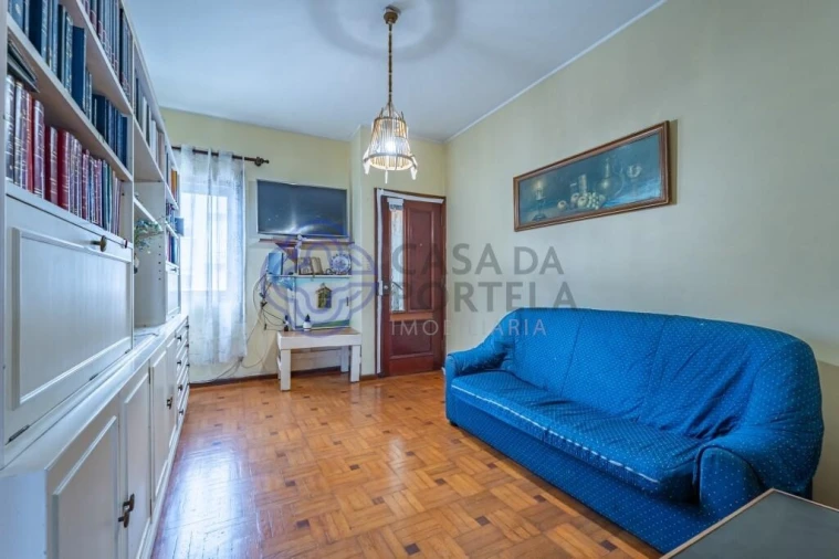 Moradia T3 para Venda em Pedrouços Foto 3