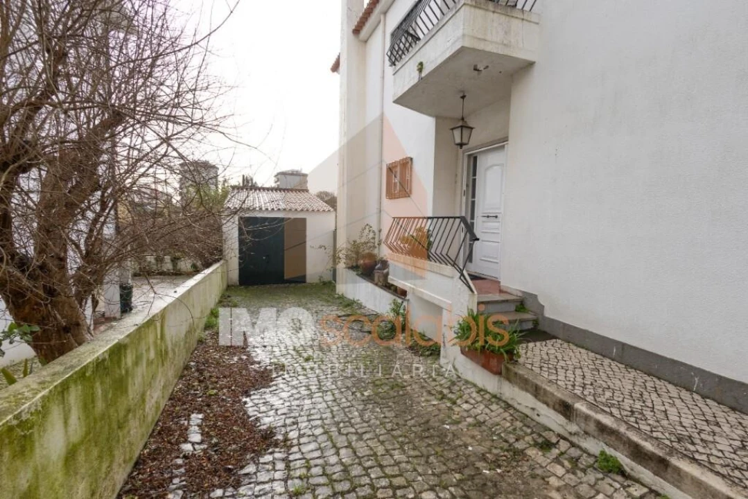 Moradia T4 para Venda em Romeira e Várzea Foto 32