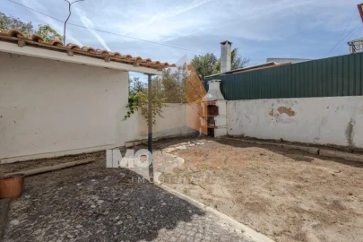 Moradia T4 para Venda em Romeira e Várzea