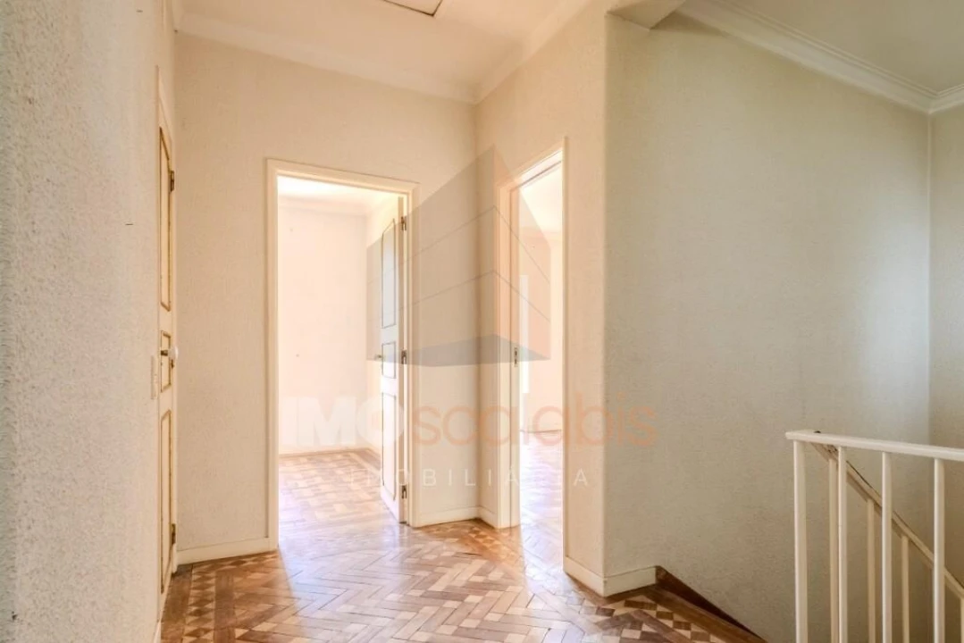 Moradia T4 para Venda em Romeira e Várzea Foto 34