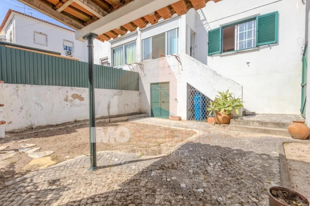 Moradia T4 para Venda em Romeira e Várzea Foto 36