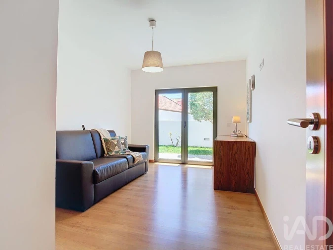 Moradia T3 para Arrendamento em Silveira Foto 7