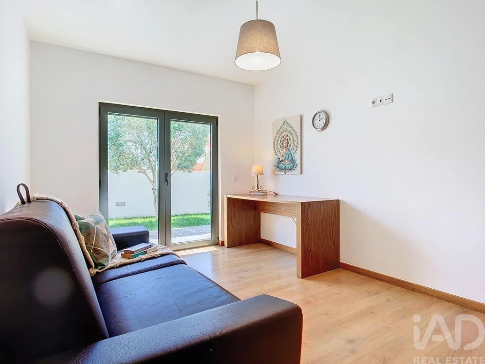 Moradia T3 para Arrendamento em Silveira Foto 9