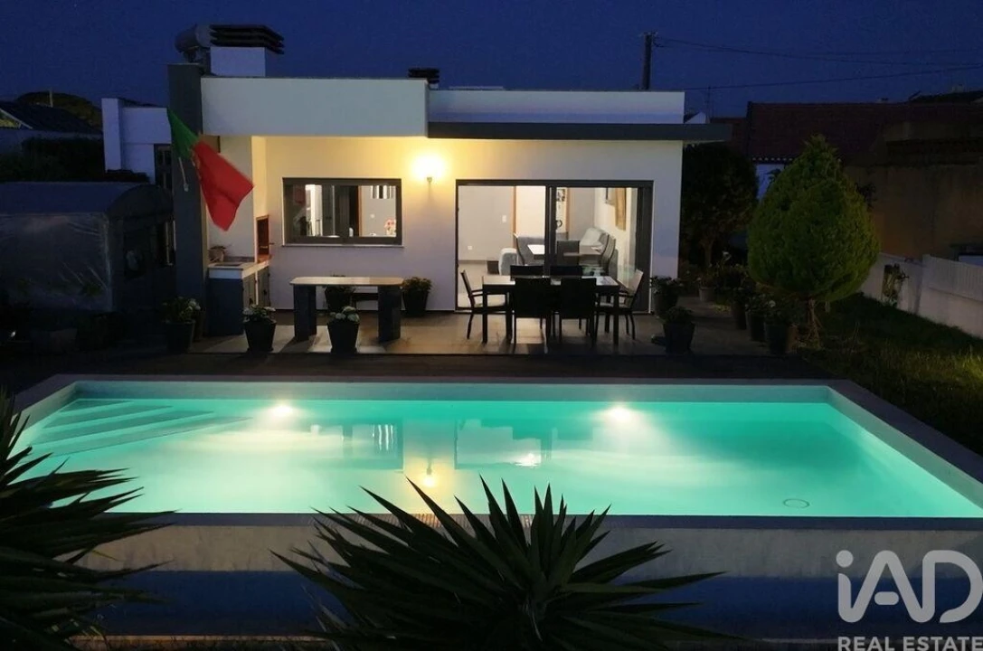 Moradia T3 para Arrendamento em Silveira Foto 27