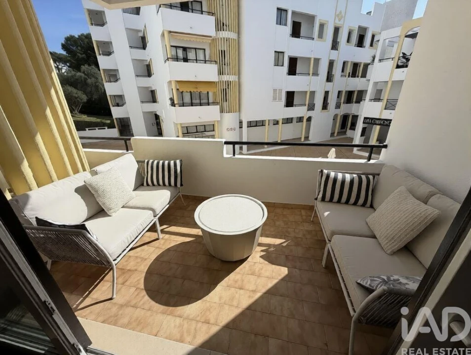 Apartamento T1 para Venda em Quarteira Foto 19
