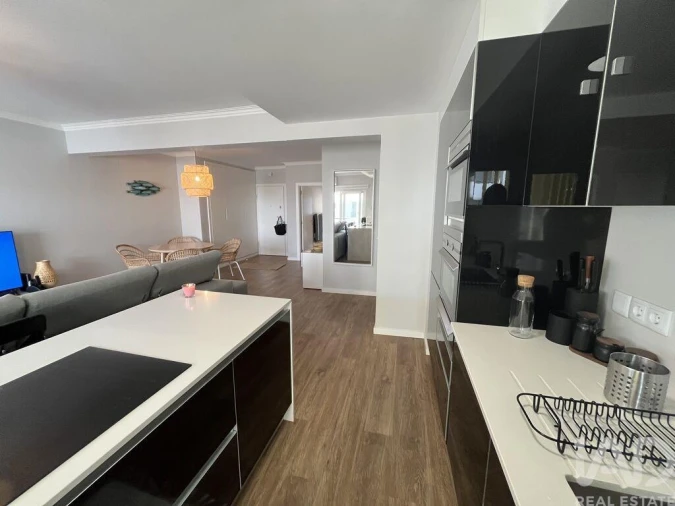 Apartamento T1 para Venda em Quarteira Foto 9