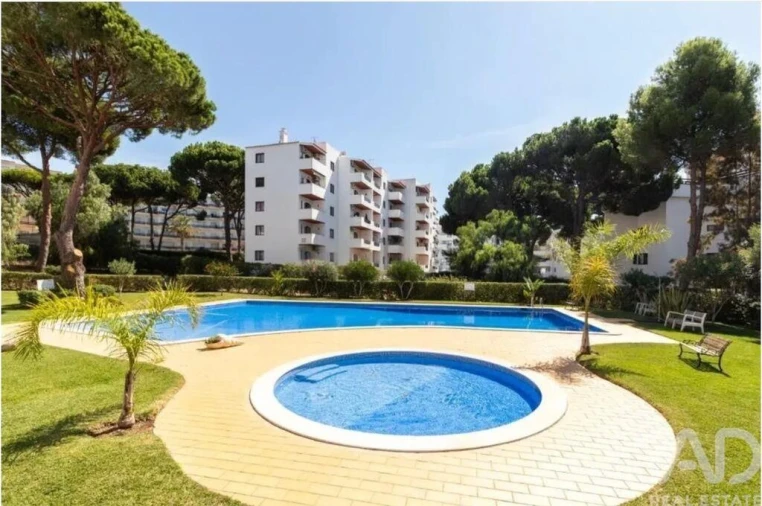 Apartamento T1 para Venda em Quarteira Foto 18