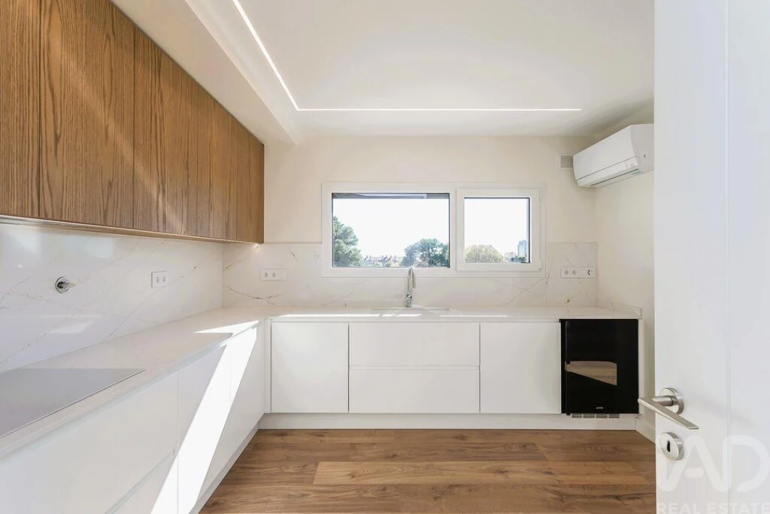 Apartamento T2 para Venda em Cascais e Estoril Foto 9