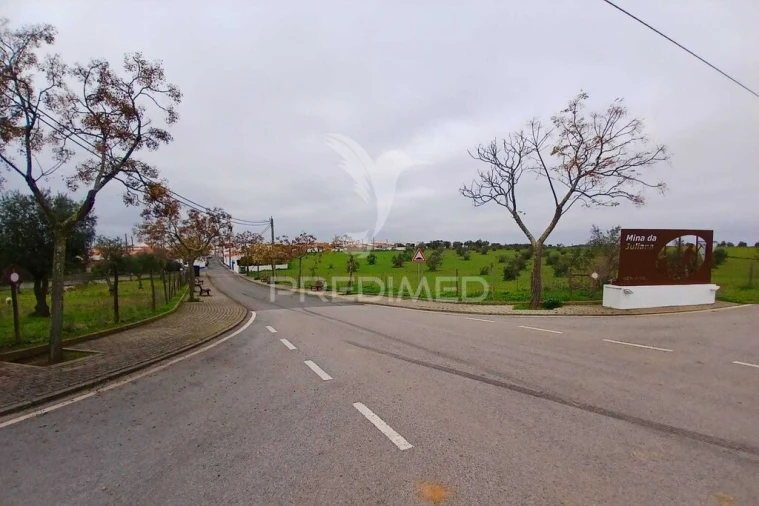 Moradia T3 para Venda em Santa Vitória e Mombeja Foto 2