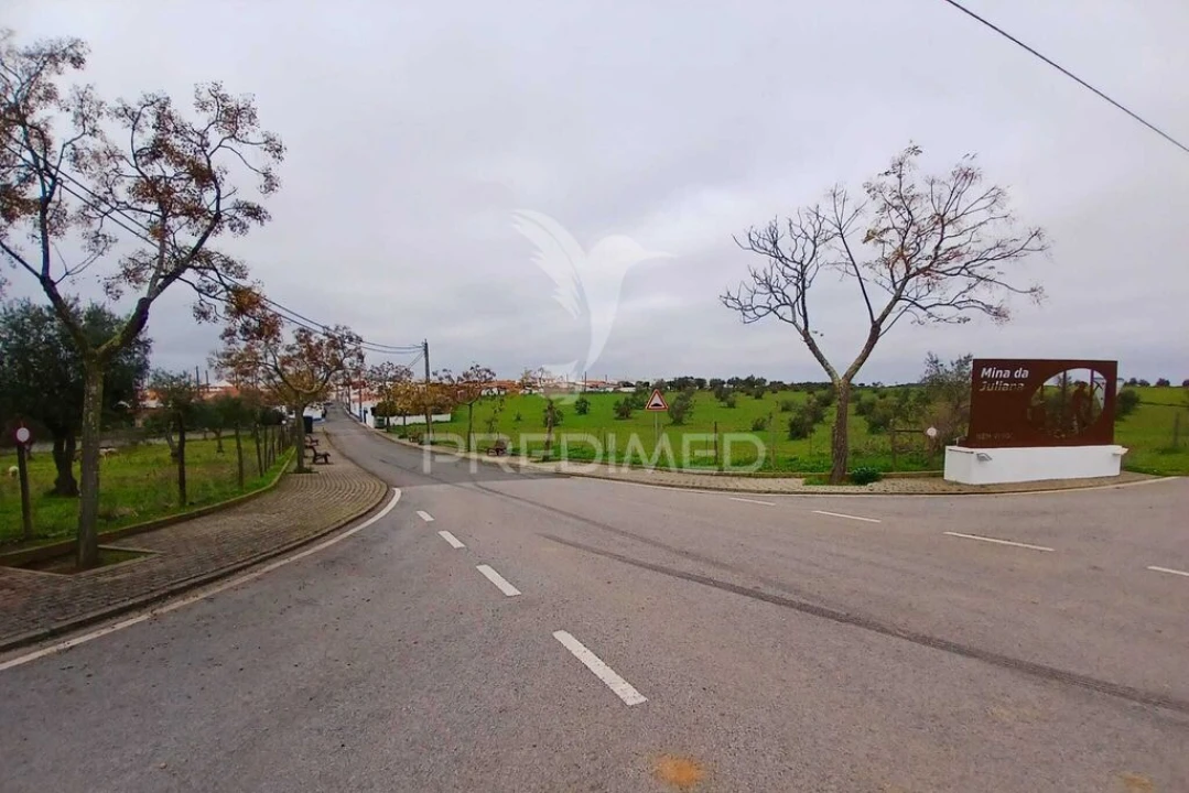 Moradia T3 para Venda em Santa Vitória e Mombeja Foto 2