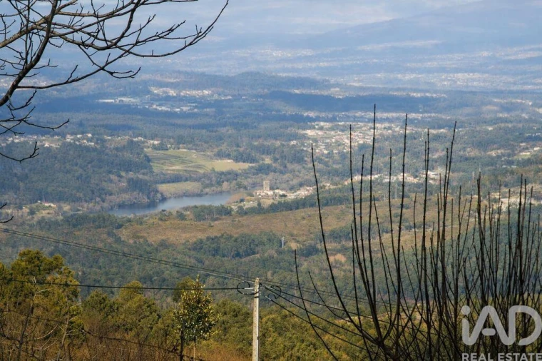 Terreno para Venda em Gondomil e Sanfins Foto 2