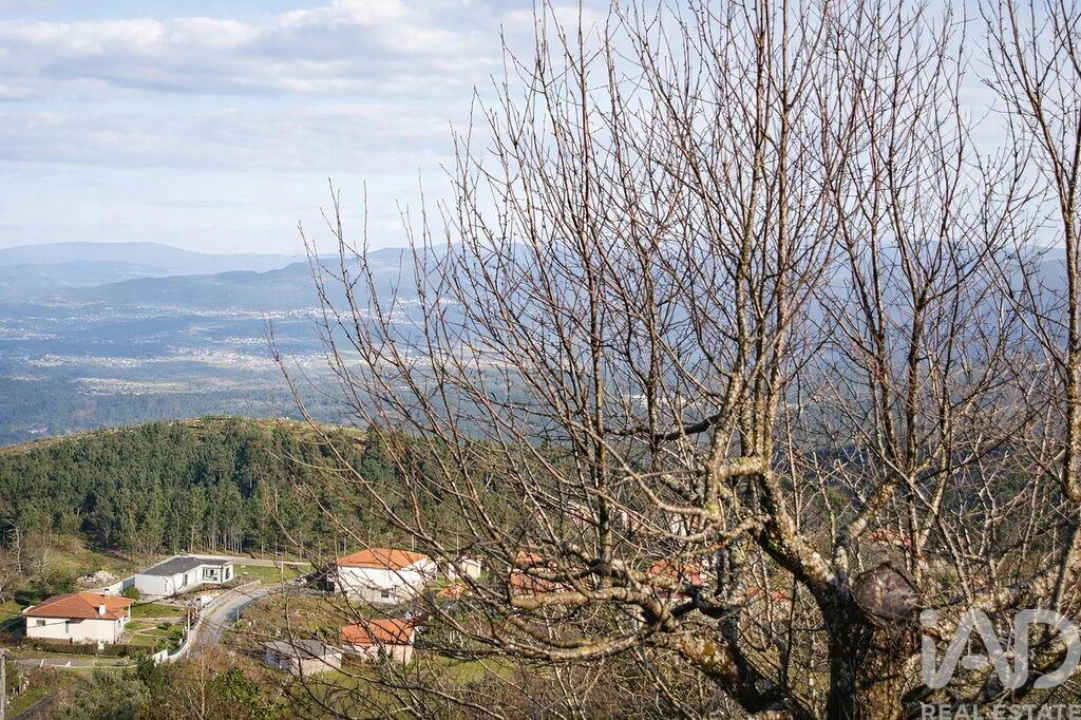 Terreno para Venda em Gondomil e Sanfins Foto 3