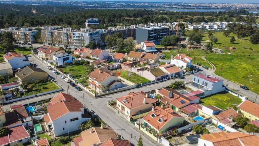 Terreno para Venda em Santo Antonio da Charneca Foto 15