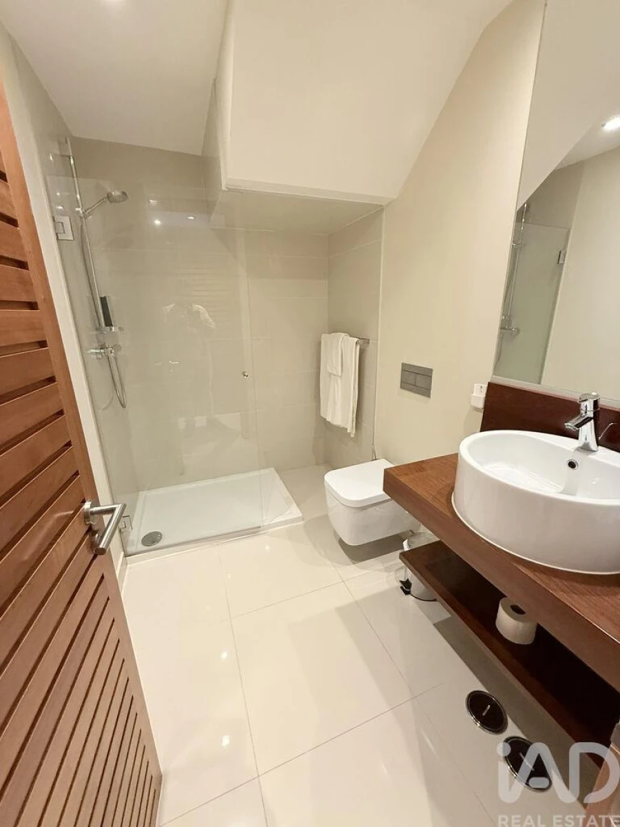 Apartamento T3 para Venda em Alcantarilha e Pêra Foto 13