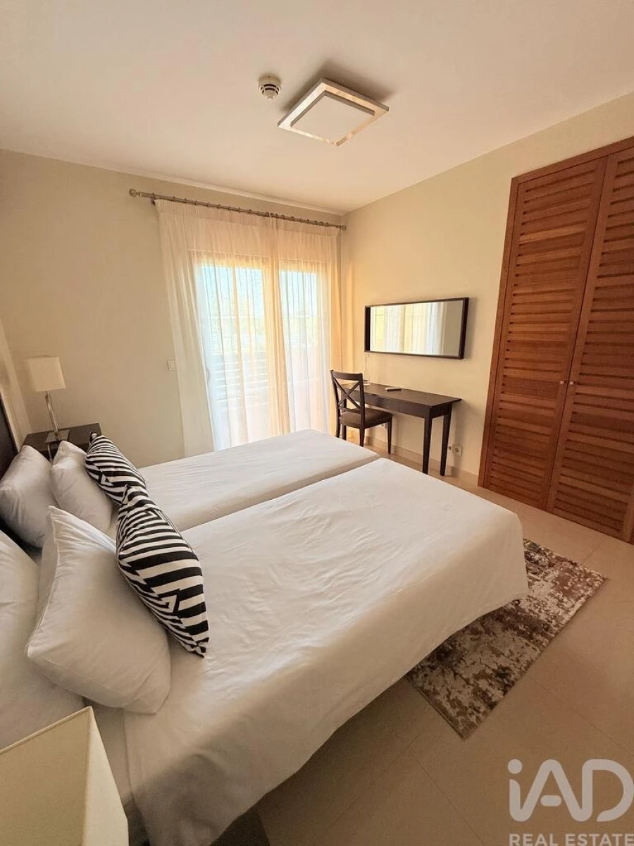 Apartamento T3 para Venda em Alcantarilha e Pêra Foto 11