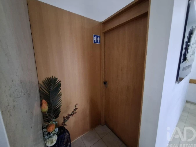 Loja para Venda em Pena, Quintã e Vila Cova Foto 9