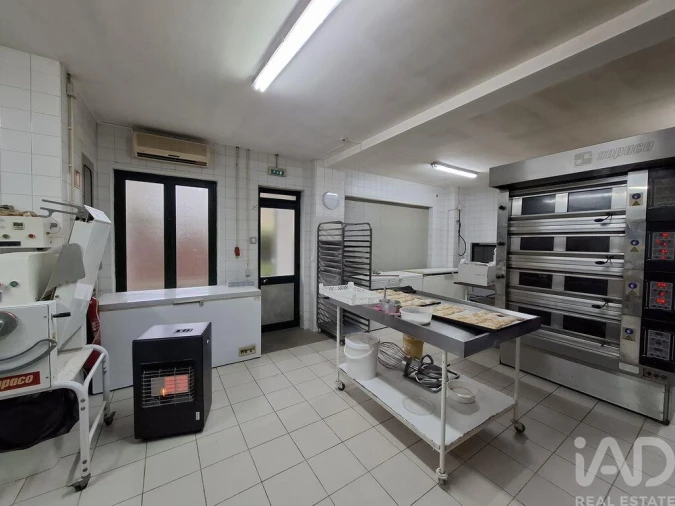 Loja para Venda em Pena, Quintã e Vila Cova Foto 13