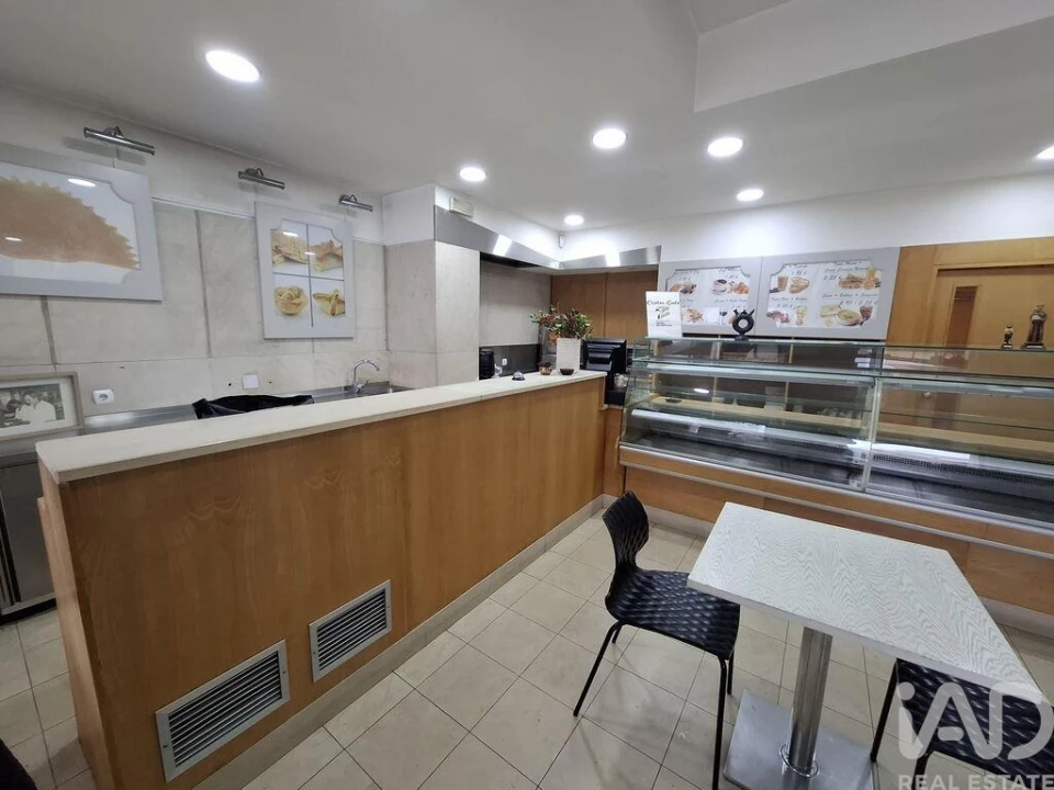 Loja para Venda em Pena, Quintã e Vila Cova Foto 4